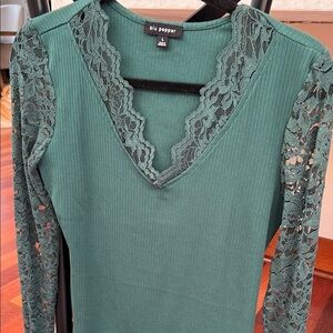 Blu Pepper Green Lace Sleeve Top